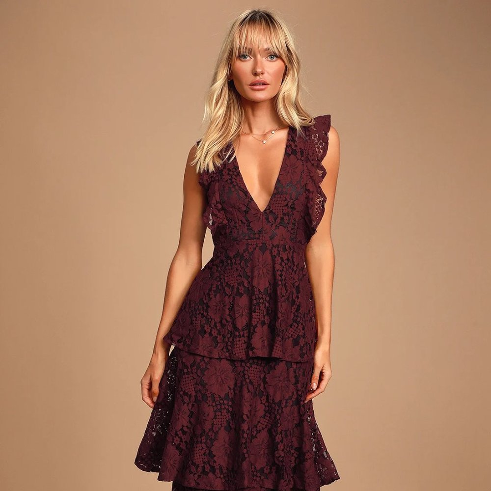 Molinetto Burgundy Lace Ruffled Tiered Sleeveless Maxi Dress